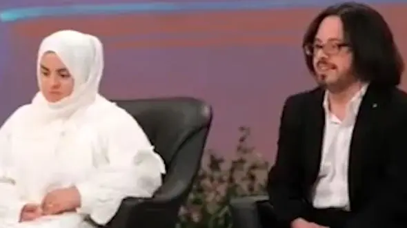 عاشقانه های دو زوج مبتلا به سندروم داون در برنامه تلویزیونی + فیلم