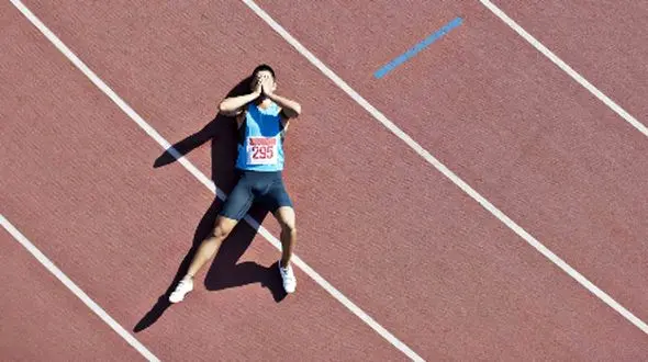 اولین تصمیم وزارت ورزش درپی اقدام غیراخلاقی دوومیدانی‌کاران / تعلیق تا اطلاع ثانوی!