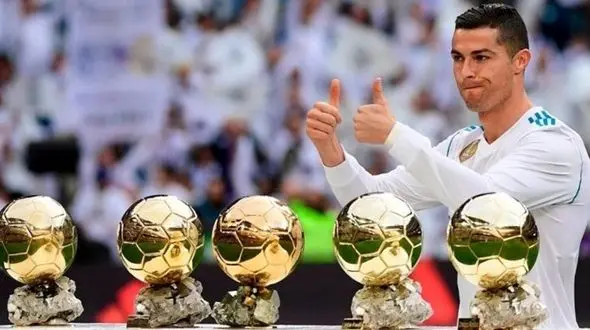 رونالدو رکورد خود را شکست / 16 بار نامزدی توپ طلا تازه‌ترین آمار کریس