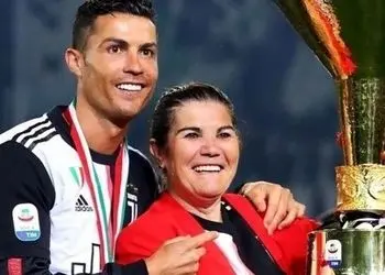 رونالدو: آقای علی دایی من نمی توانم بیایم ، مادرم را می فرستم