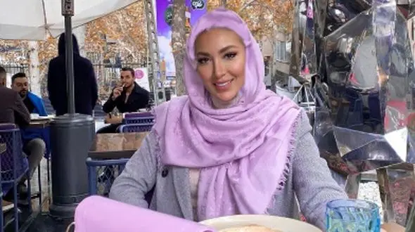 چیدمان میز غذای خوشمزه و رنگانگ همسر بهرام رادان با غذاهای اصیل ایرانی/ هیشکی نمیتونه رو دستش بلند شه+ عکس