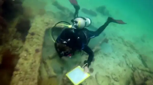 کشف نشانه هایی از جنگ های قدیمی در اعماق دریا+ فیلم