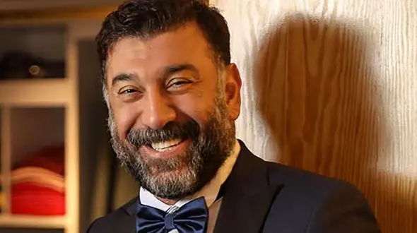 واکنش علی انصاریان به سایت شرط بندی شادمهر + عکس