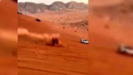 ببینید / انفجار عجیب یک خودرو هایلوکس در دل کویر! + فیلم
