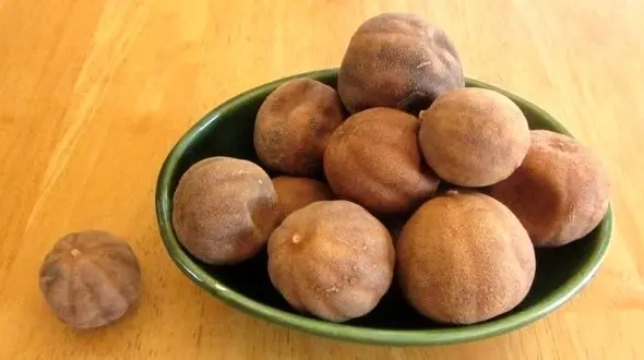 لیمو عمانی موجود در غذا مواد مضر را جذب خود می کند