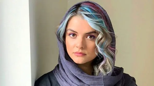 لقب عجیب دنیا مدنی در ایران ! + عکس  لباس های میلیونی خانم بازیگر مجرد !