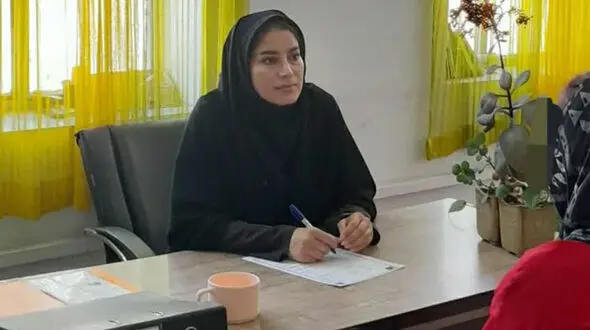 فرار 2 خواهر 17 و 10 ساله از خانه جهنمی ! / پسری در کارگاه زندانی شان کرد !