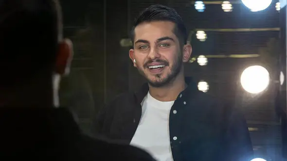 تیپ متفاوت ارسلان قاسمی با یک خالکوبی خاص 