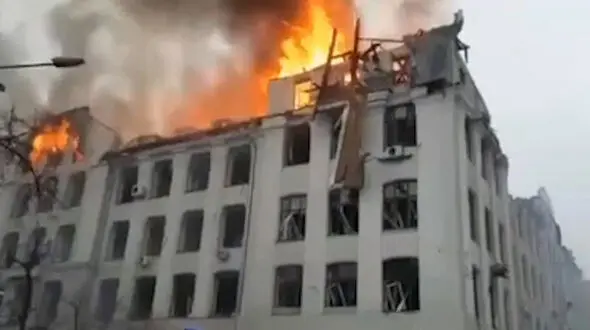 از فاجعه پای بی قرار مرد جوان تا چند ثانیه از زندگی فرزند اول خانواده + فیلم