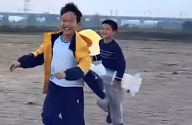 پرواز نوآوری: شاهکار دانش‌آموزان چینی با پرتاب موفق موشک آبی / فیلم