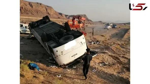 16 مصدوم بر اثر واژگونی اتوبوس در جاده های بیرجند