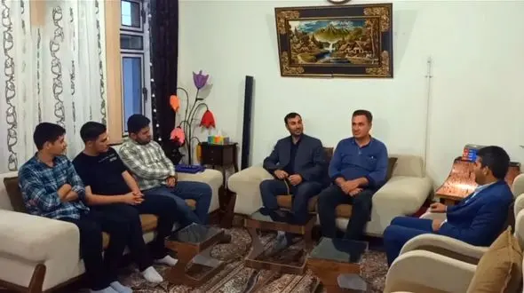 برادران رتبه برتر کنکور تجربی در شهرستان گرمی تجلیل شدند