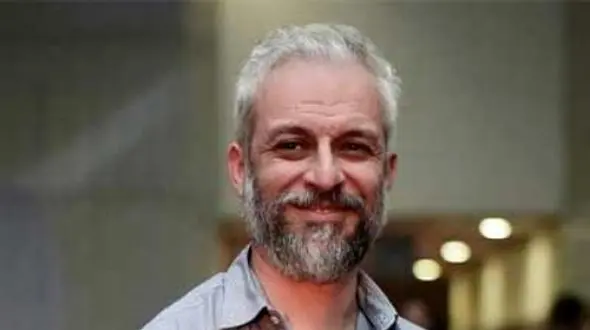 فیلم/ شوخی جالب کاظم سیاحی درباره قرض گرفتن پول از هوتن شکیبا