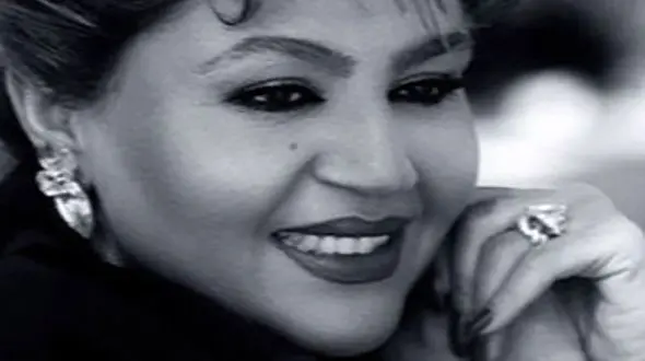 فیلم اجرای آواز باشکوه  هایده با مجوز صداوسیما ! / آهنگ سوغاتی همه را مات و مبهوت کرد !