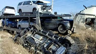 فیلم پراید آش و لاش شده در تصادف با تریلی حمل خودرو / 4 نفر در ارابه مرگ کشته شدند