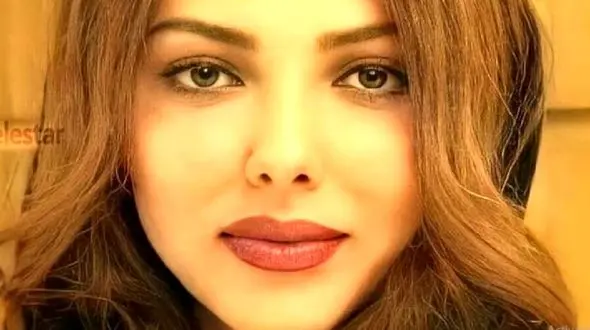  ذوق لیلا اوتادی در کنار استخر خانه لاکچری اش + عکس