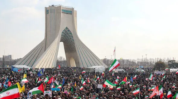 مسیرها و محدودیت‌های راهپیمایی ۲۲ بهمن شرق استان تهران اعلام شد