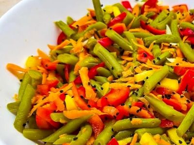 چگونه ترشی لوبیا سبز ساده و خوشمزه درست کنیم؟ / فیلم