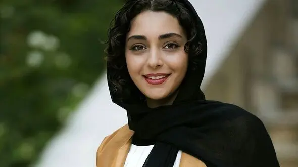 چهره خندان هستی مهدوی‌فر در اکران مردمی «ماجرای نیمروز: رد خون»+عکس