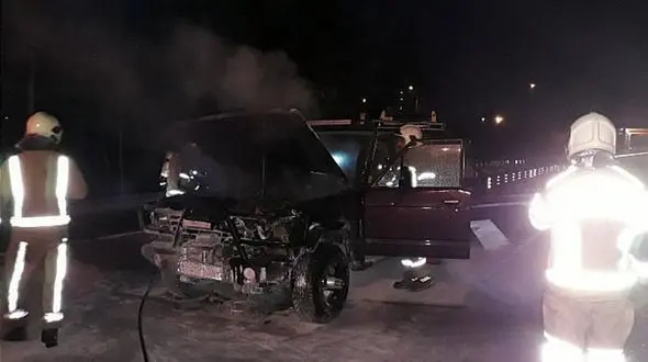  آتش گرفتن پاترول در آزادراه خلیج‌فارس + تصاویر جالب