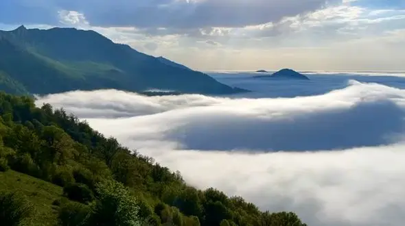 رقص زیبای ابرها در آسمان + فیلم 