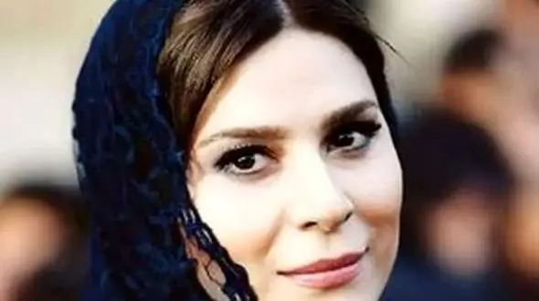 فیلم/ غافلگیری احساسی سحر دولتشاهی در تولدش / لحظه‌ای که بازیگر مشهور در میان تشویق‌های پرشور تماشاگران اشک ریخت!