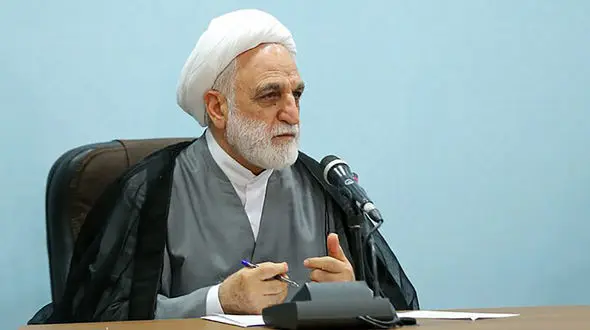  چرا یک خودرو باید برای ۱۳ سال در یک پارکینگ بماند و تعیین تکلیف نشود؟