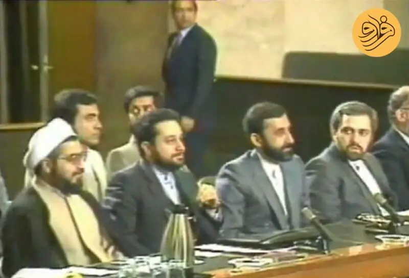 یک عکس یک روایت: تیم مذاکره در قطعنامه ۵۹۸؛ حسن روحانی، سیروس ناصری، علی اکبر ولایتی و محمدجواد ظریف