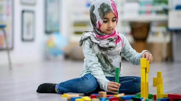 چرا والدین نگران کارهای تکراری کودکان هستند؟