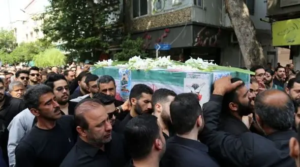 تشییع پیکر سرباز شهید محمدی نشومی در مازندران