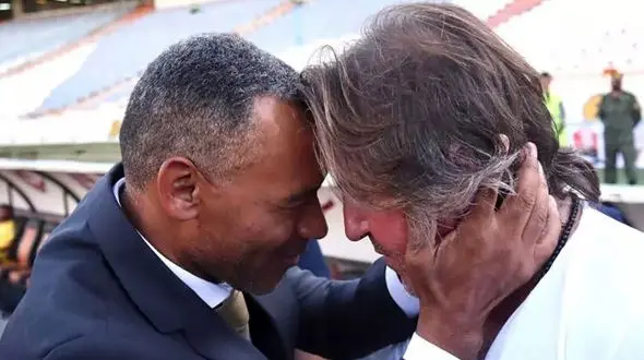 سوال جنجالی ساپینتو و سکوت معنادار سپاهان و فدراسیون/ آقایان! عدم روشنگری بر ابهامات می افزاید!