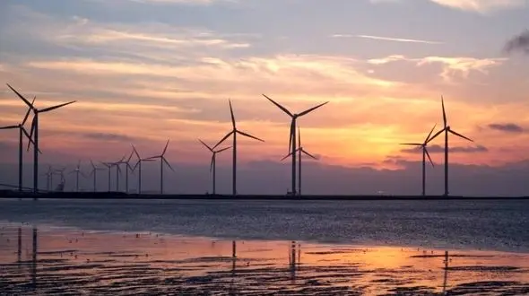 دولت سیزهم حتی یک مگاوات به ظرفیت انرژی های تجدیدپذیر کشور اضافه نکرد/ نفت تا یک دهه آینده جایگاهی در بازار انرژی نخواهد داشت