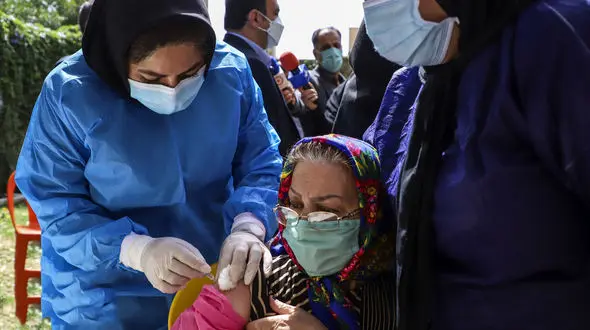 واکسیناسیون کرونا برای افراد بالای 75 سال آغاز شد