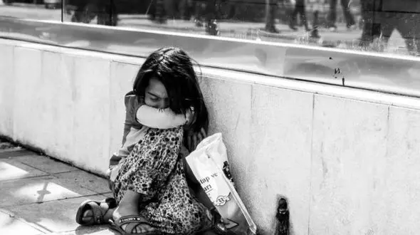 فیلم/ آواز جگرسوز/ ترانه کودک کار که با شنیدن حرفای دلش دل و جیگرت خون میشه و بس 