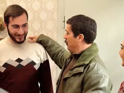 عکس/ تغییر چهره جالب محمد حسام نجف زاده  عاقدِ فهیمه و رحمت در پایتخت/ ماشالا پسر اوس موسی چقدر بزرگ شده