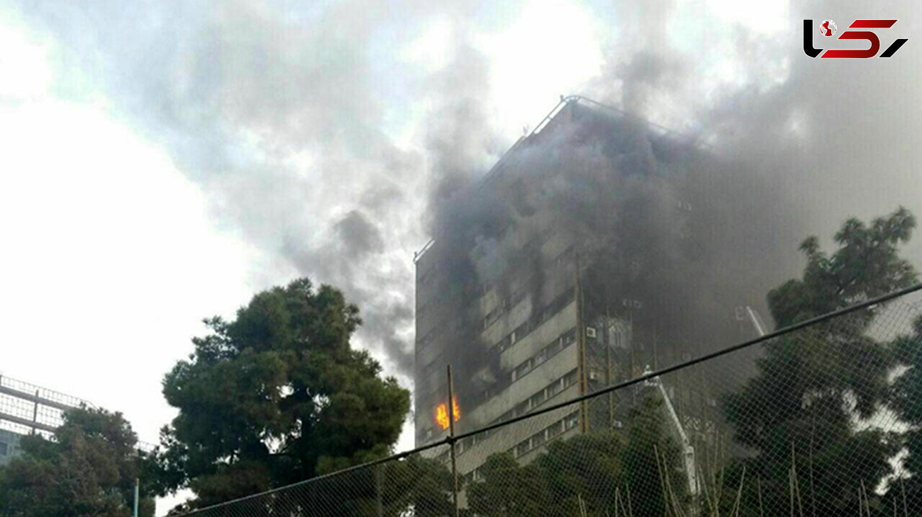 فوری/ آتش سوزی بزرگ در ساختمان پلاسکو تهران / احتمال تلفات زیاد است+عکس و فیلم
