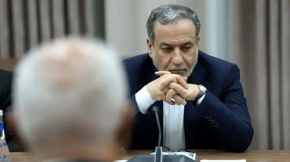 آقای عراقچی! سوار مترو شوید و از مردم بپرسید که نظرتان در مورد برکات تحریم چیست؟