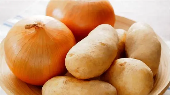 واردات 50 هزار تن پیاز از خارج برای تنظیم بازار داخل