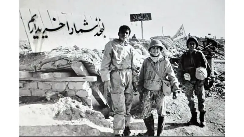 حمیدرضا نجف زاده جوانترین عکاس و خبرنگار دفاع مقدس 8 ساله ایران در برابر عراق