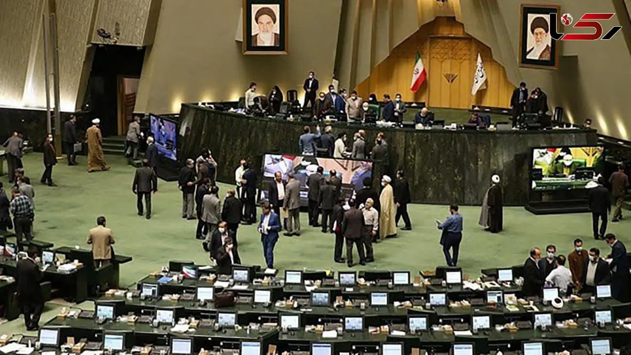 وزیر ارتباطات با ۱۰۹ رأی از مجلس کارت زرد گرفت