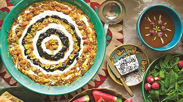 مهم ترین عوارض پرخوری در وعده افطار