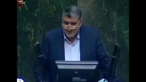 رونمایی از روحیه شاعرانه نماینده مجلس + فیلم