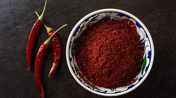 پول بیبر چیست؟ + خواص سلامتی فلفل قرمز ترکیه