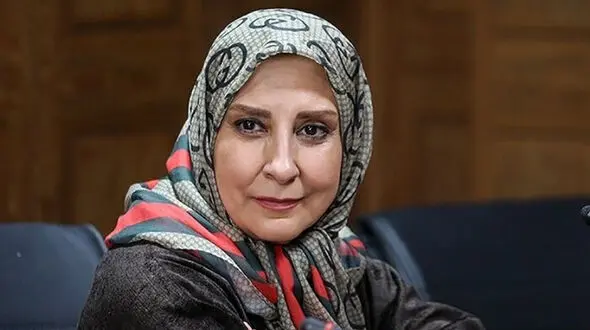 باز آرایش حاشیه ساز مرجانه گلچین در این سن و سال ! / انگار 18 ساله است ؟!