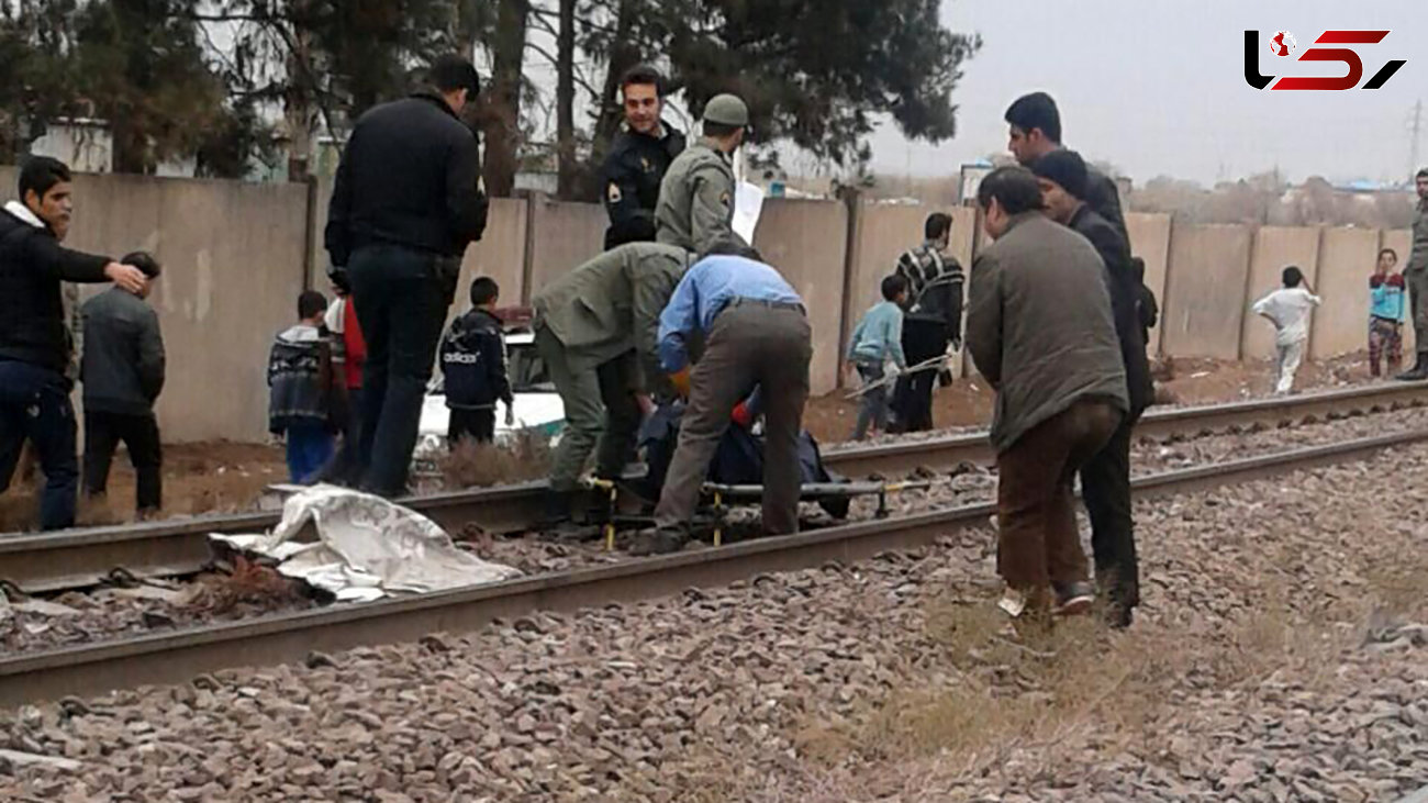 عکس / برخورد قطار مرگبار قطار با جوان تاکستانی