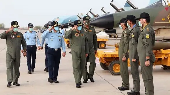 زبده‌ترین خلبانان حفاظت از مرزهای هوایی کشور را بر عهده دارند