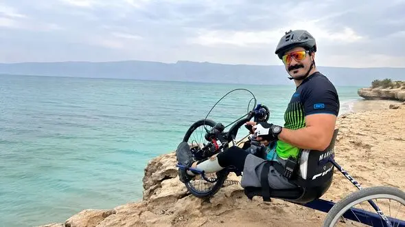 فیلم گفتگو/ دو پایم را گرفتند، اما نتوانستند مرا از رکاب زدن متوقف کنند/ از سانحه تا چهار قهرمانی در هندبایک پارالمپیک