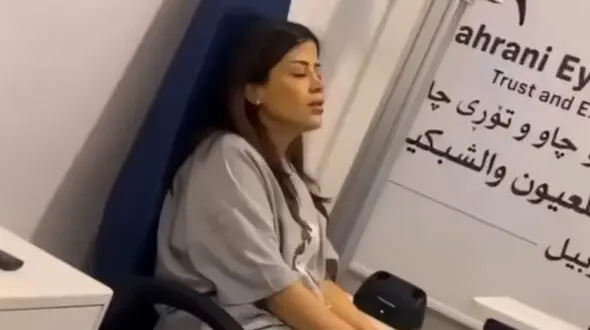 فیلم / خانم خواننده مشهور بعد از کنسرت  نابینا شد / شوک بزرگ برای خوانندگان جهان