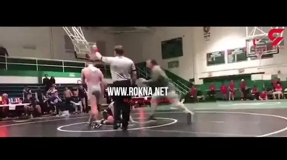 اقدام خشن پدری با حریف پسرش روی تشک کشتی + فیلم / امریکا