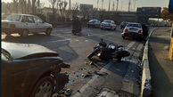 4 عکس هولناک از تصادف موتور با 2 خودرو / در بزرگراه مدرس رخ داد
